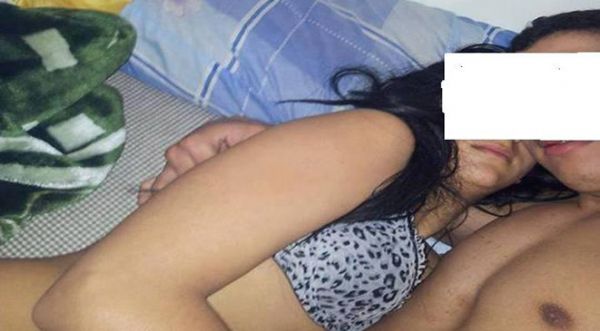 تلفزيون نابلسالمغرب .. فضيحة جنسية جديدة على "فيس بوك"اهتزت مدينة "واد زم" المغربية على أصداء فضيحة جنسية جديدة ، تسبب فيها نشر عدد من الصور الخليعة لمجموعة من الشباب..26.05.2014 152036310631330971200.jpg