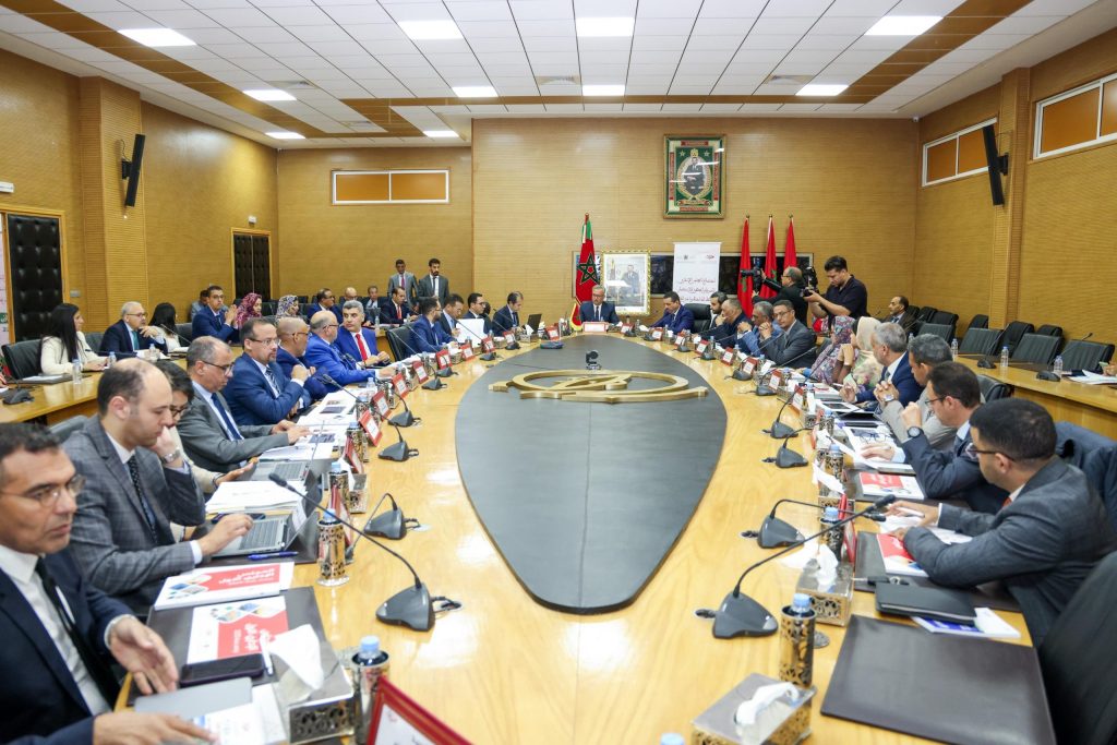 اجتماع مجلس إدارة المركز الجهوي للاستثمار لجهة الداخلة – وادي الذهب 57d8fb11 9fb7 4ca4 bed4 589acc3ff641 scaled.jpeg