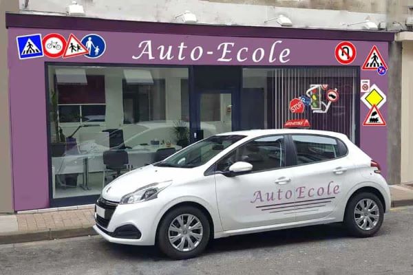 لا زيادة قانونية في أسعار تعليم السياقة رغم غلاء المحروقات Auto ecole